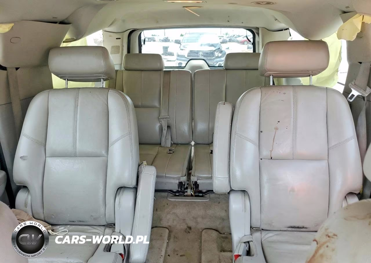 2007 Chevrolet Suburban C1500 VIN:1GNFC16037J216712 - 10