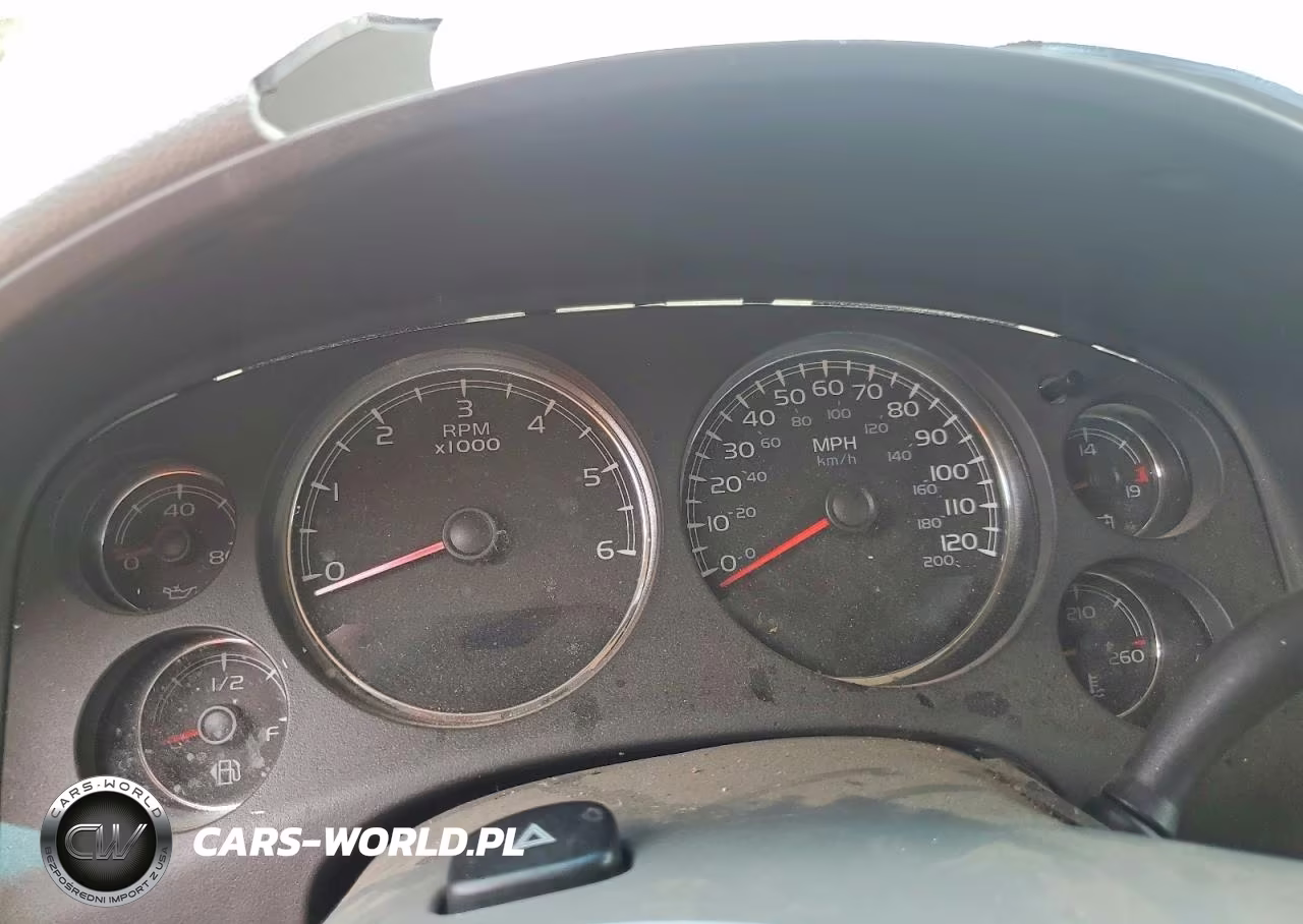 2007 Chevrolet Suburban C1500 VIN:1GNFC16037J216712 - 9