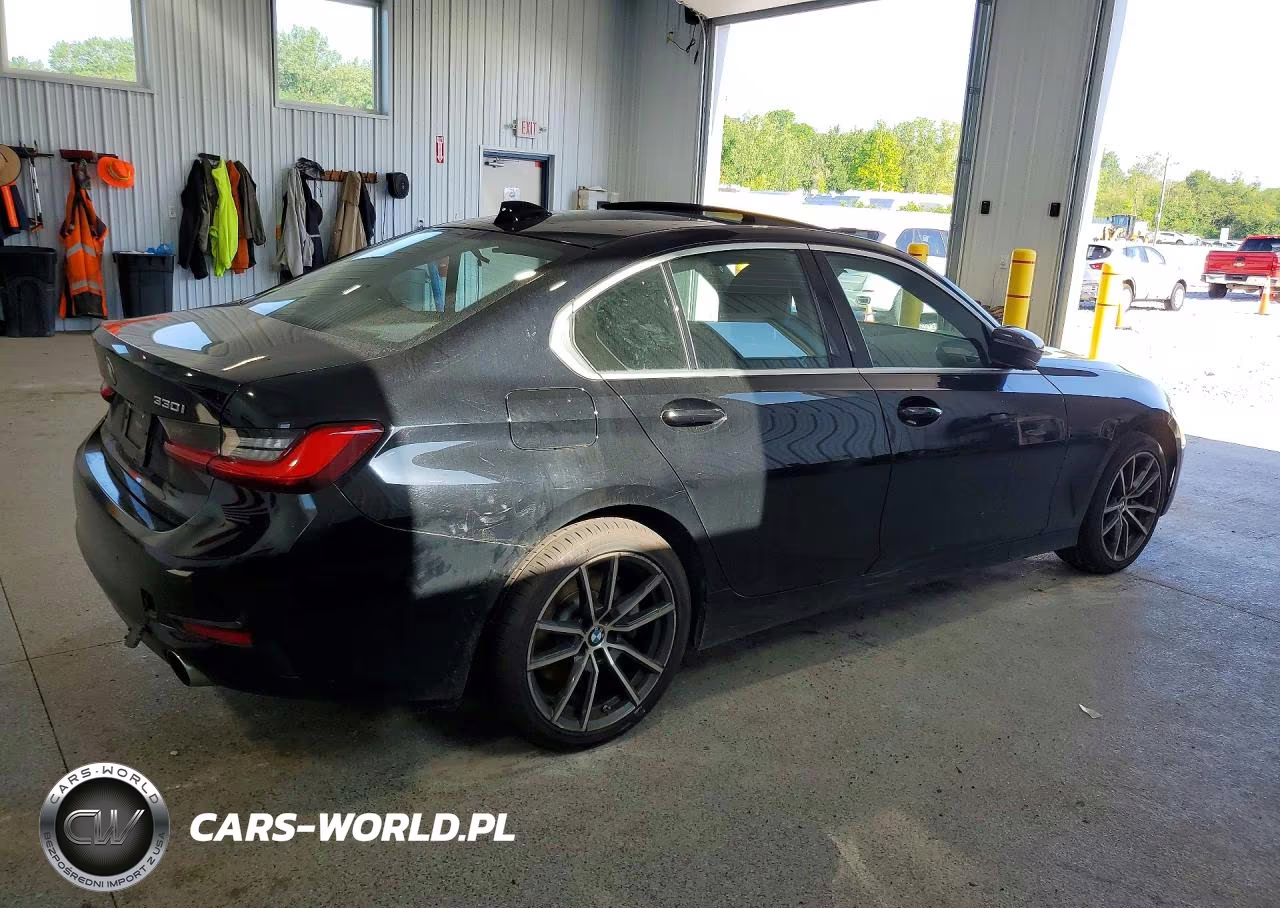 2021 BMW 330Xi VIN:3MW5R7J05M8B63092 - 3