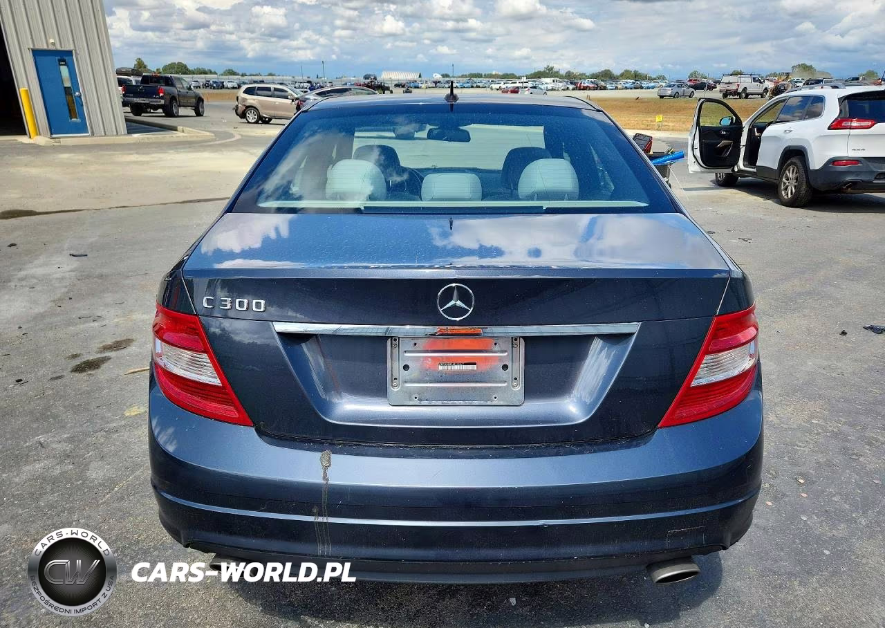 2011 Mercedes-Benz C 300 VIN:WDDGF5EB1BR174877 - 6