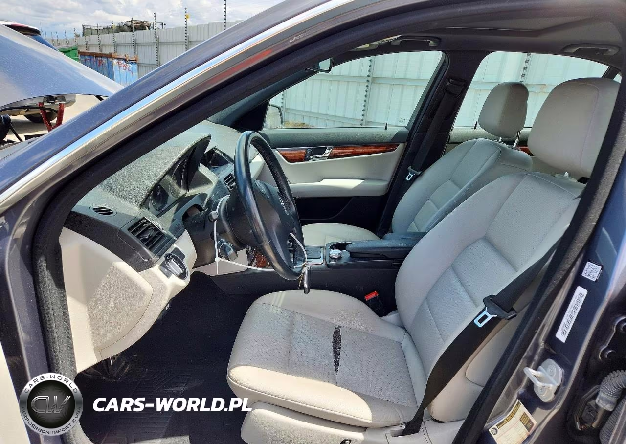 2011 Mercedes-Benz C 300 VIN:WDDGF5EB1BR174877 - 7