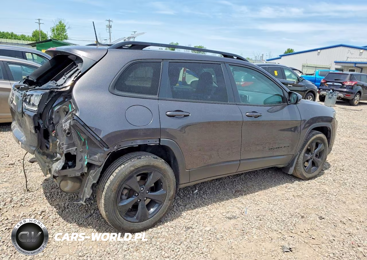 2020 Jeep Cherokee Latitude Plus VIN:1C4PJMLB8LD603789 - 3
