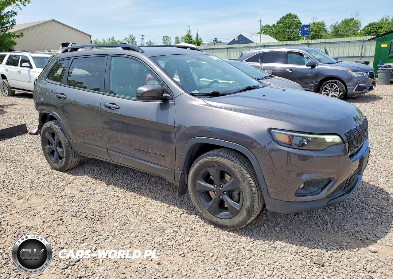 2020 Jeep Cherokee Latitude Plus VIN:1C4PJMLB8LD603789 - 4