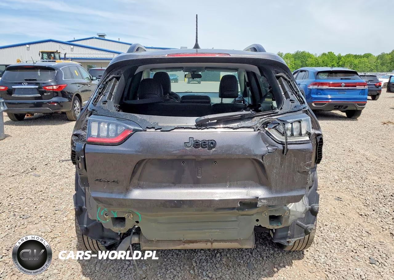 2020 Jeep Cherokee Latitude Plus VIN:1C4PJMLB8LD603789 - 6