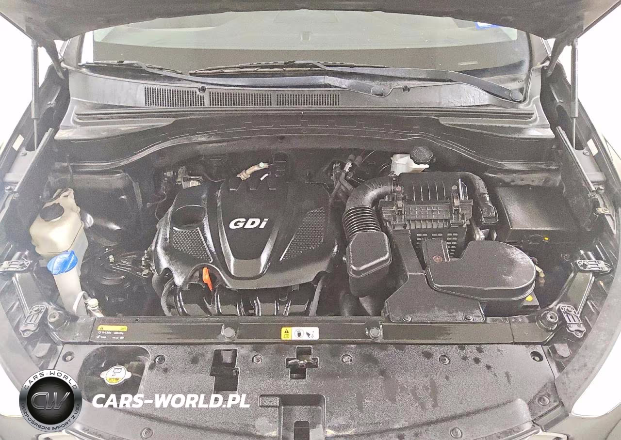 2016 Hyundai Santa Fe Sport 2.4L VIN:5XYZU3LB1GG315811 - 12