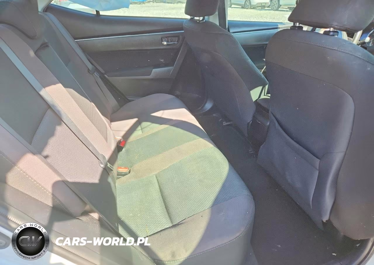 2017 Toyota Corolla Le VIN:5YFBURHE4HP735826 - 10