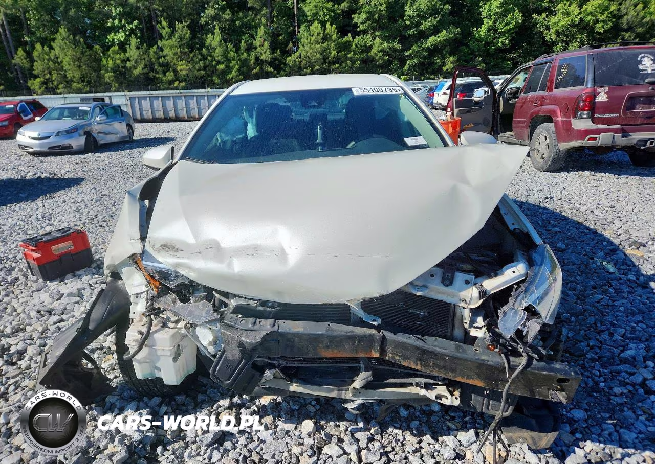 2017 Toyota Corolla Le VIN:5YFBURHE4HP735826 - 5