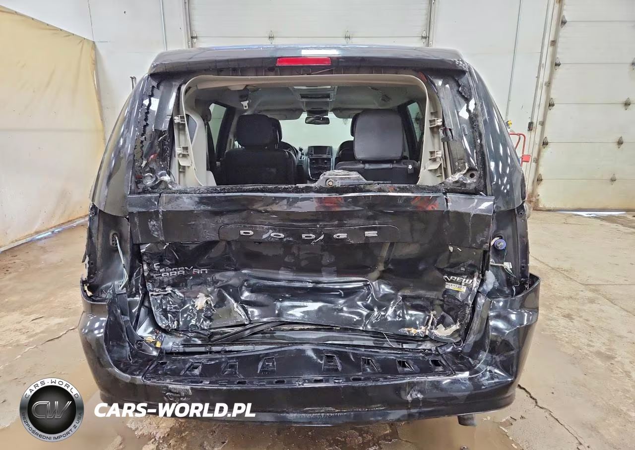 2019 Dodge Grand Caravan Crew VIN:2C4RDGDG5KR633842 - 6