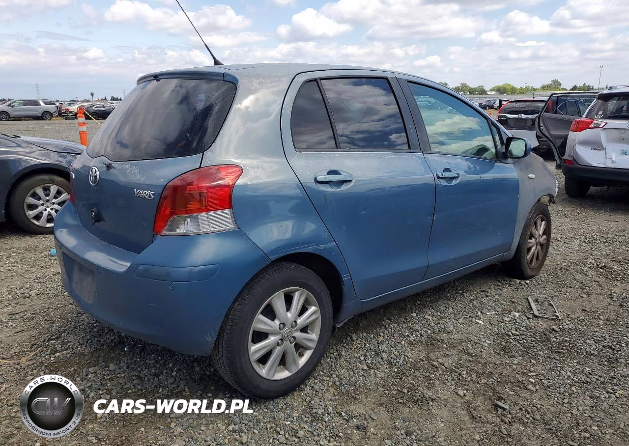 2011 Toyota Yaris Base VIN:JTDKT4K30B5334968 - 3