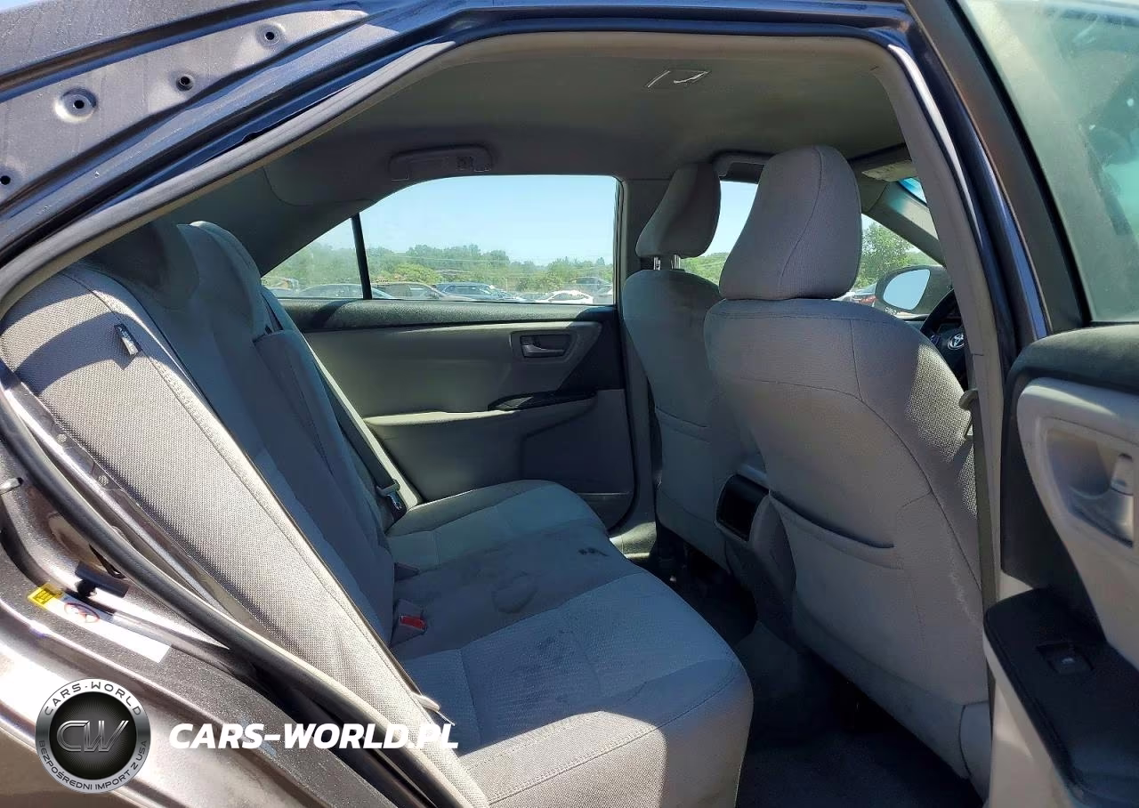 2017 Toyota Camry Le VIN:4T1BF1FK1HU721031 - 10