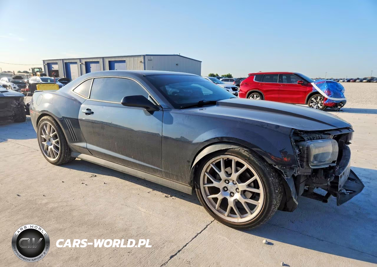 2013 Chevrolet Camaro Lt VIN:2G1FC1E3XD9137347 - 4
