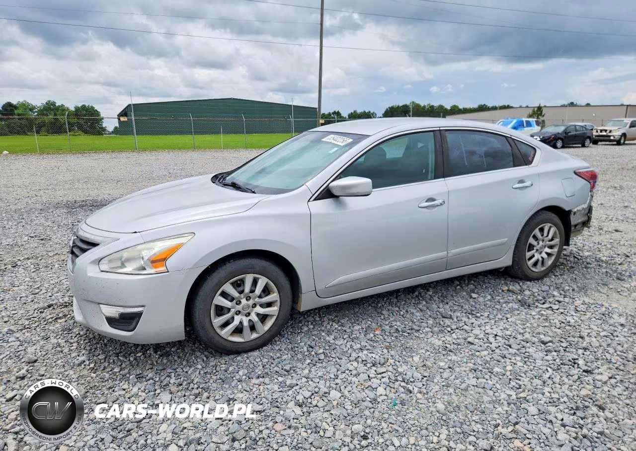 2015 Nissan Altima 2.5 S – zdjęcie 1 z 12