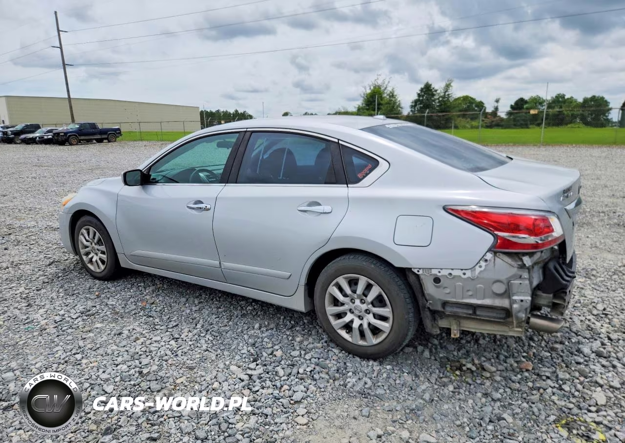 2015 Nissan Altima 2.5 S VIN:1N4AL3AP1FN922593 - 2