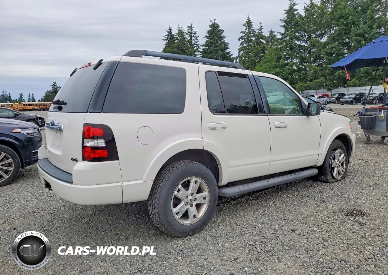 2010 Ford Explorer Xlt VIN:1FMEU7DE0AUA07917 - 3