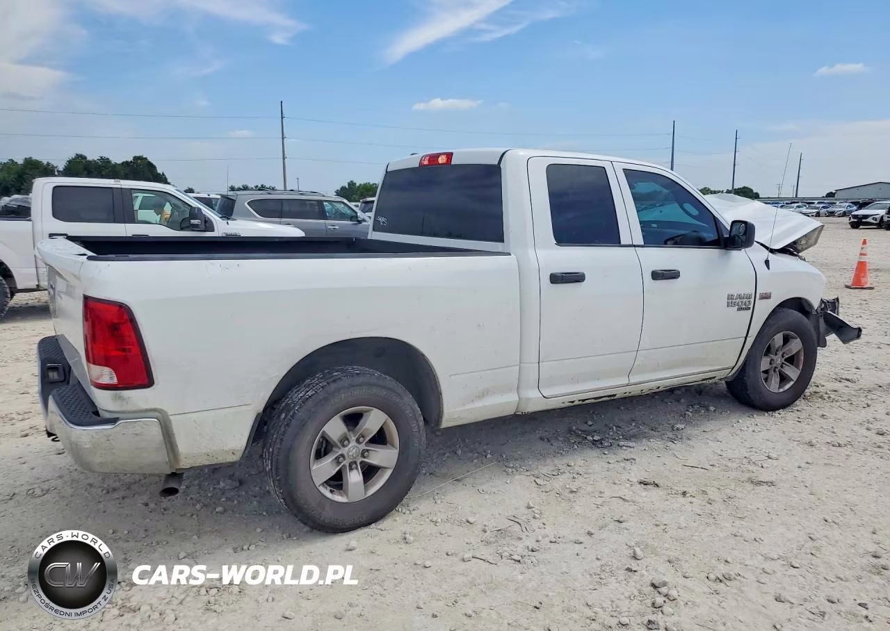 2019 Ram 1500 Classic Tradesman VIN:1C6RR6FT9KS683851 - 3