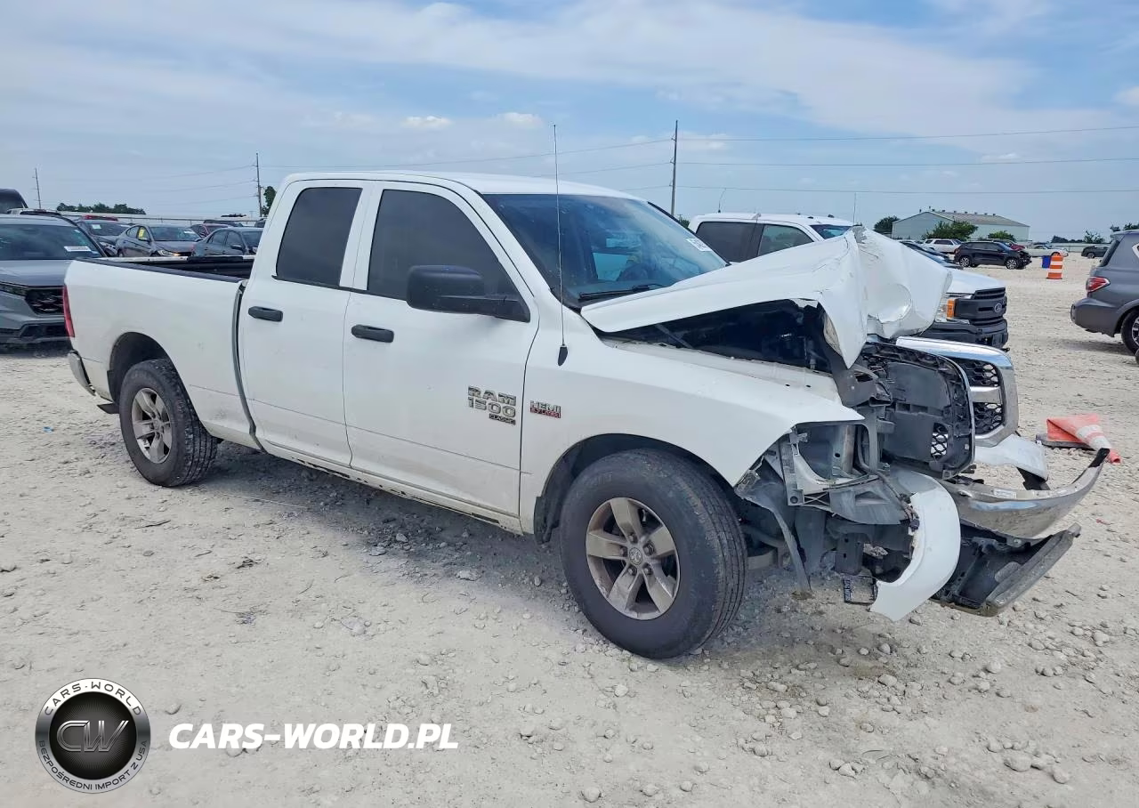 2019 Ram 1500 Classic Tradesman VIN:1C6RR6FT9KS683851 - 4