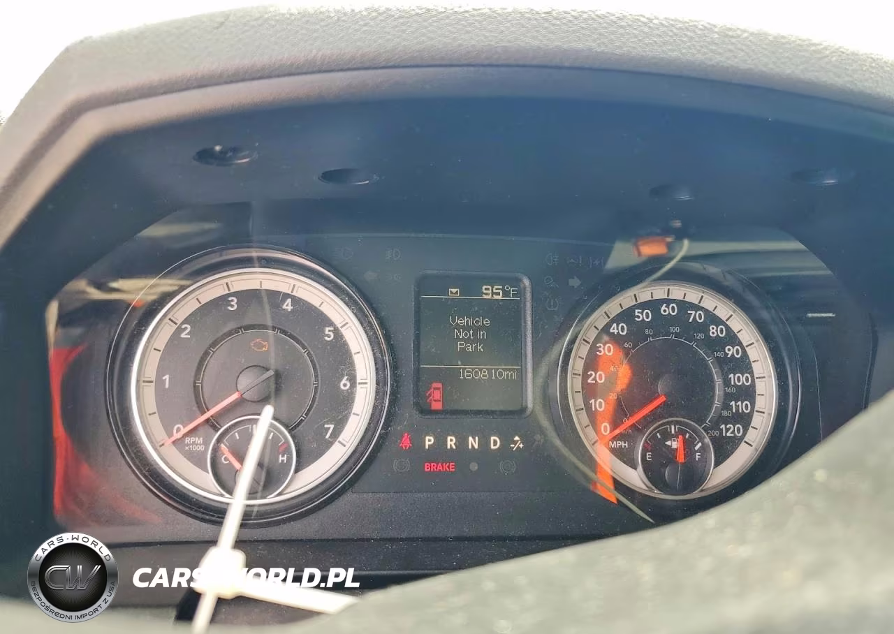 2019 Ram 1500 Classic Tradesman VIN:1C6RR6FT9KS683851 - 9