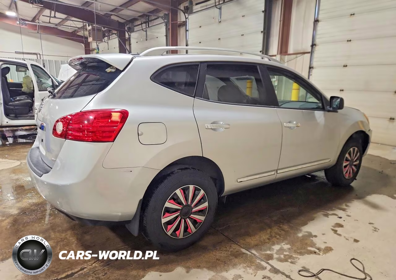 2015 Nissan Rogue Select S VIN:JN8AS5MV3FW764386 - 3