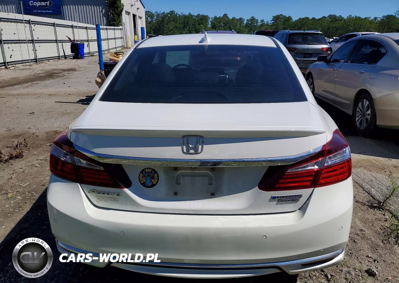 2017 Honda Accord Touring Hybrid VIN:JHMCR6F76HC004427 - 6