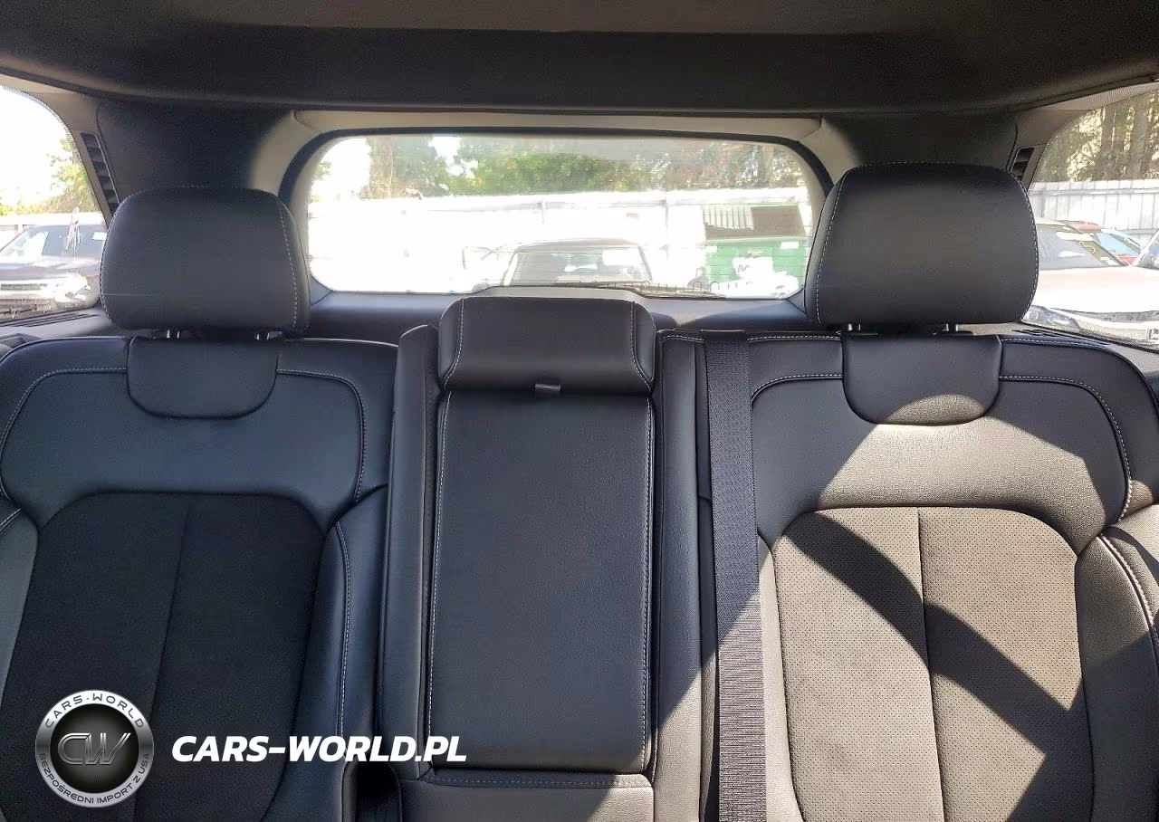 2025 Jeep Grand Cherokee Laredo VIN:1C4RJHAG6SC310721 - 10