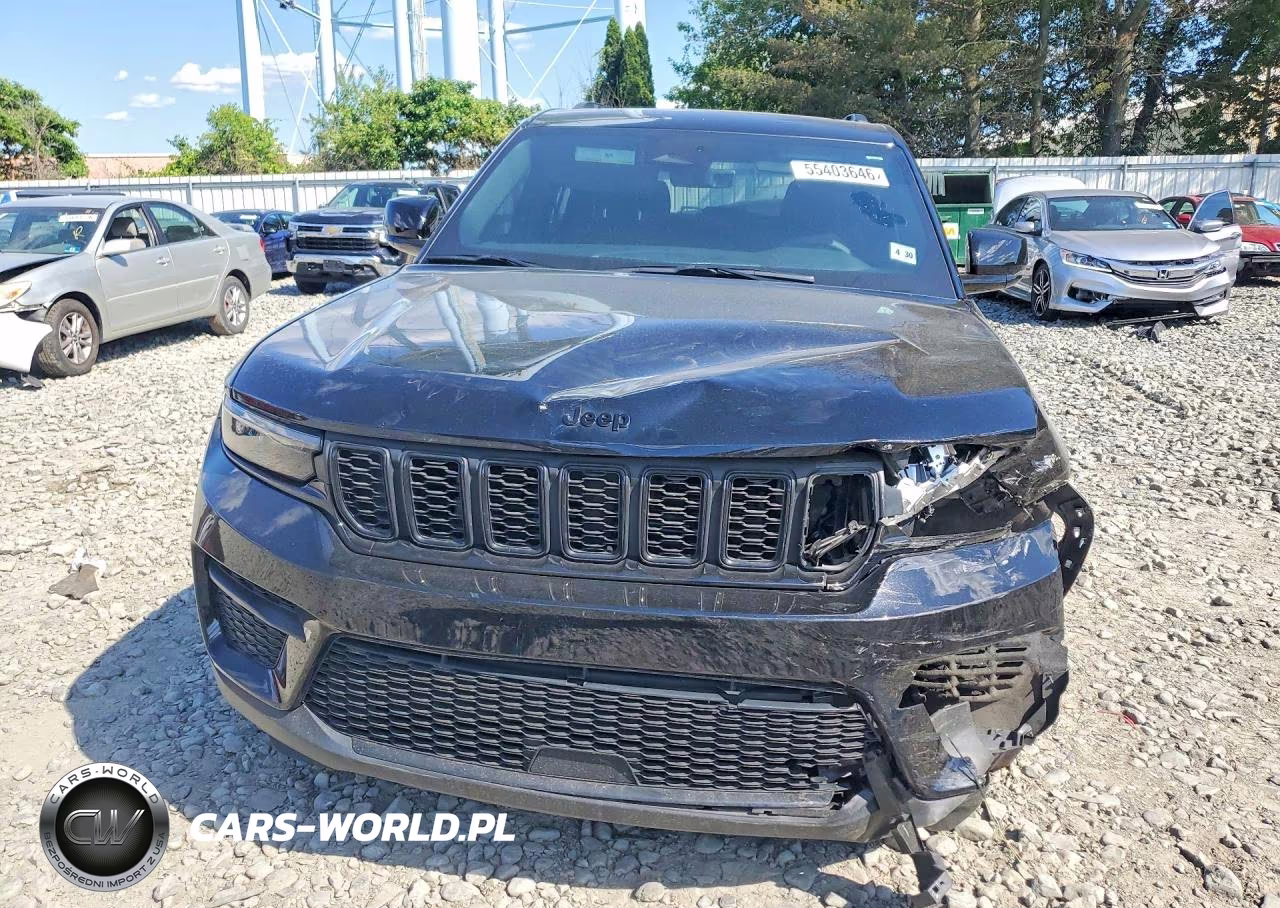 2025 Jeep Grand Cherokee Laredo VIN:1C4RJHAG6SC310721 - 5