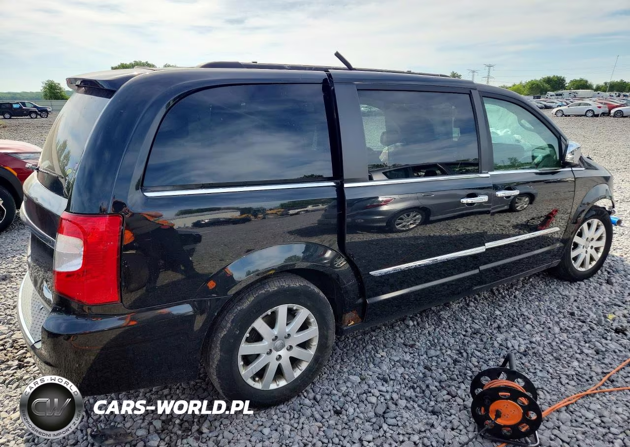 2012 Chrysler Town & Country Touring L VIN:2C4RC1CG2CR181674 - 3