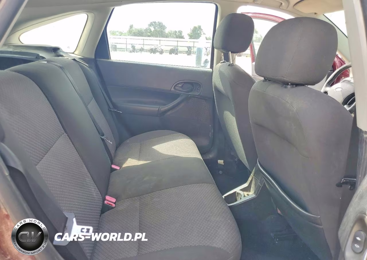 2007 Ford Focus Zx5 VIN:1FAFP37N37W240861 - 10