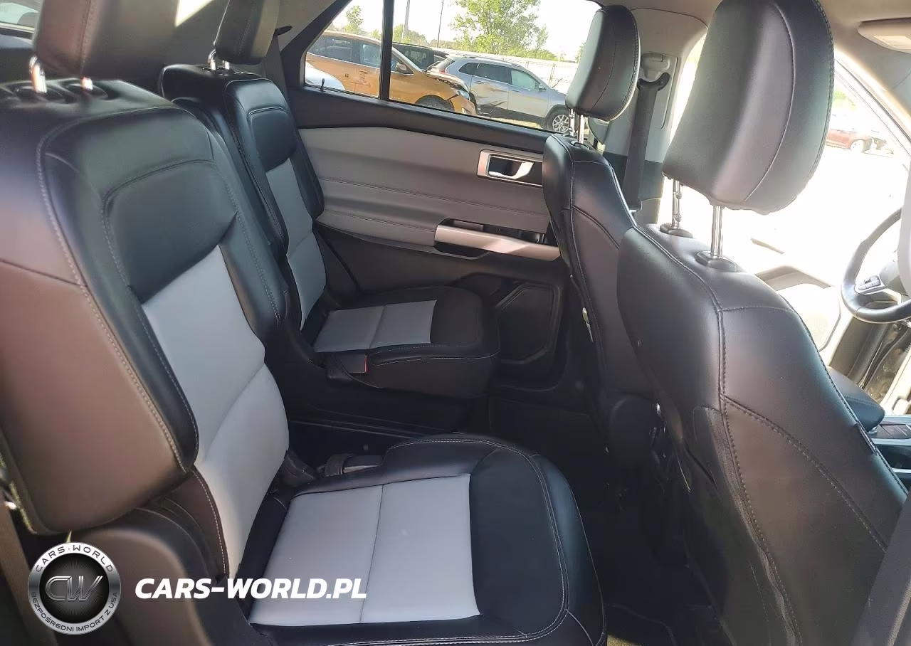 2022 Ford Explorer Xlt VIN:1FMSK8DH6NGA85115 - 11