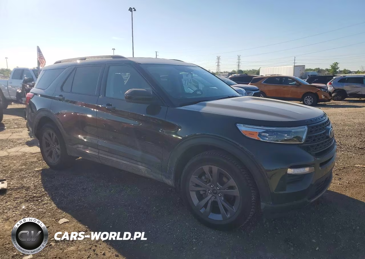 2022 Ford Explorer Xlt VIN:1FMSK8DH6NGA85115 - 4