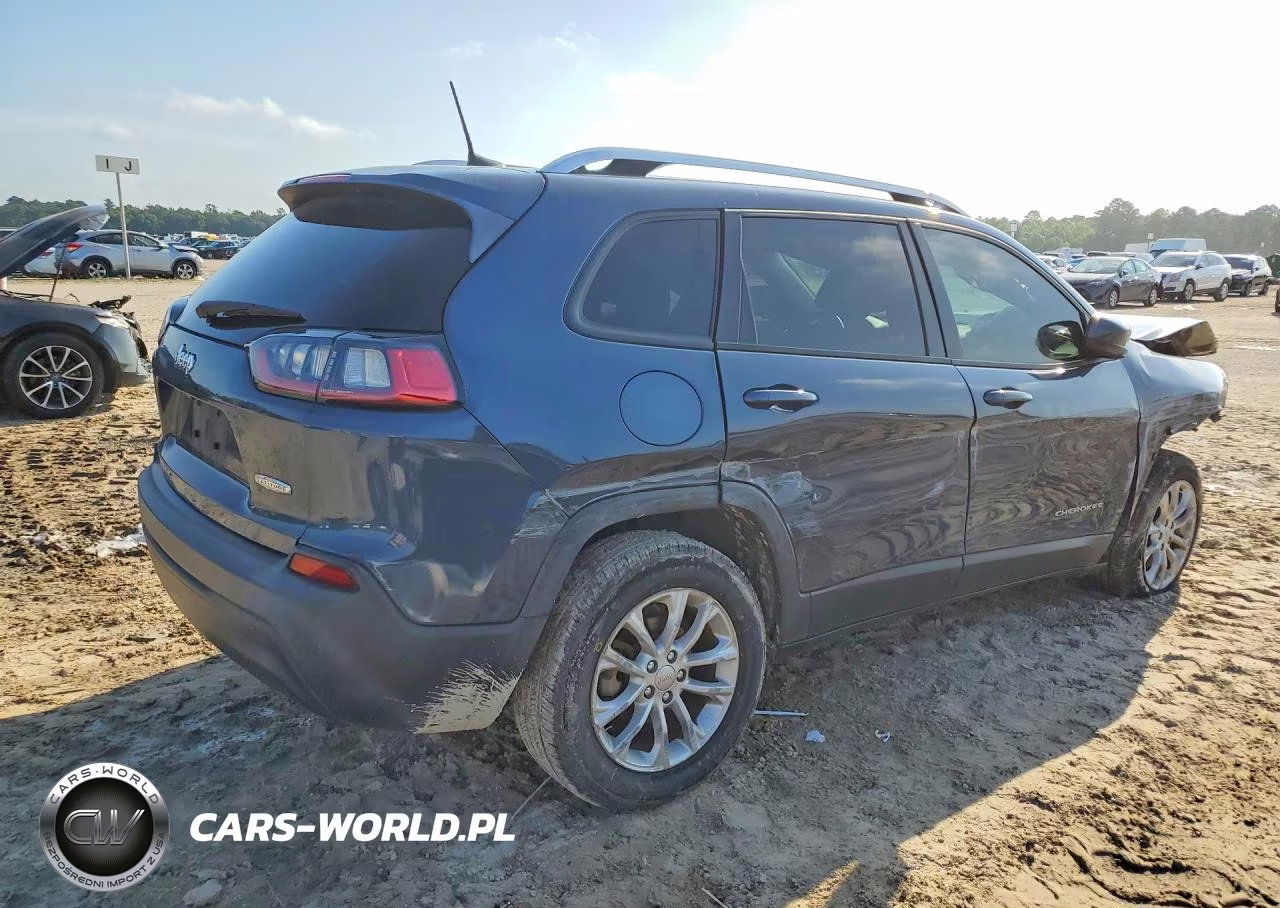 2020 Jeep Cherokee VIN:1C4PJLCB2LD649113 - 3
