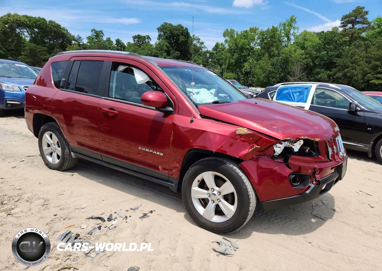 2014 Jeep Compass VIN:1C4NJDEBXED528603 - 4