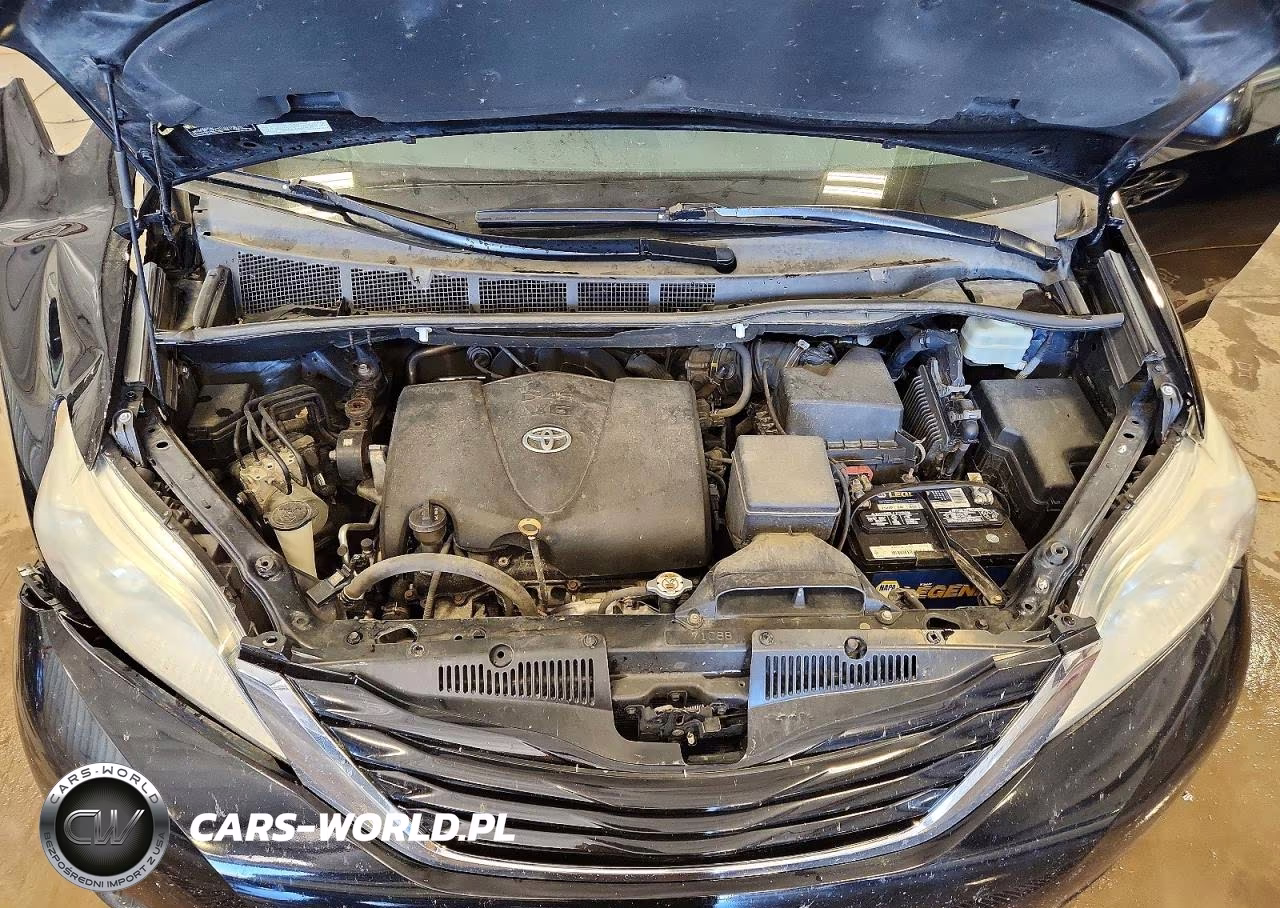 2017 Toyota Sienna Le VIN:5TDJZ3DC6HS166404 - 11