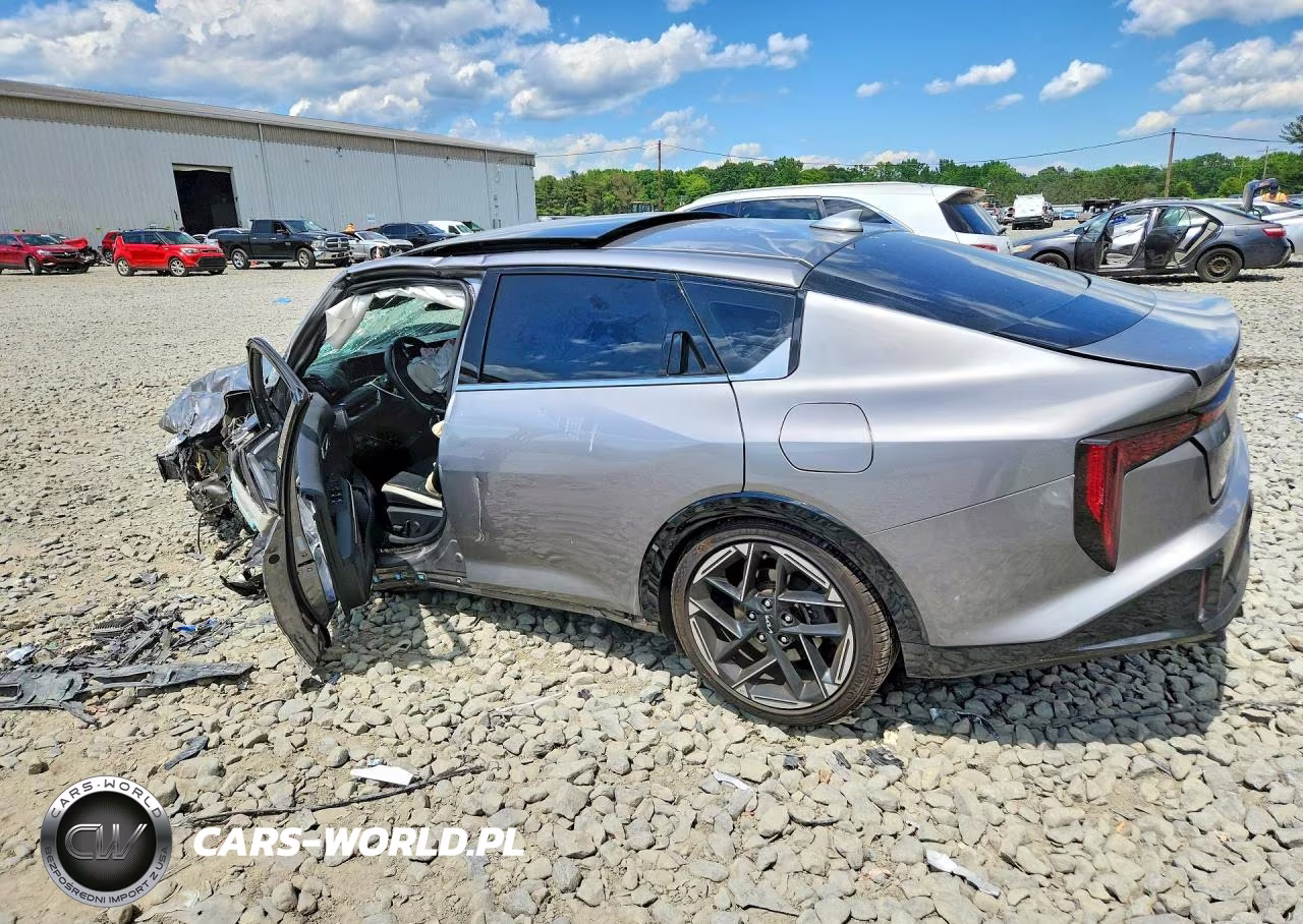 2025 Kia K4 Gt Line VIN:3KPFW4DE6SE074653 - 2