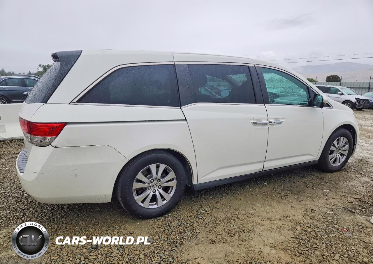 2015 Honda Odyssey Ex VIN:5FNRL5H40FB068778 - 3