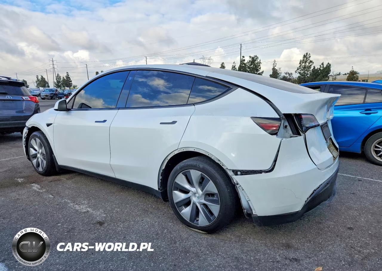 2021 Tesla Model Y VIN:5YJYGDEE2MF086476 - 2