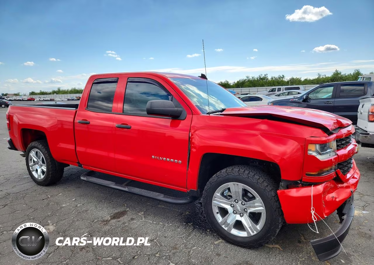 2018 Chevrolet Silverado C1500 Custom VIN:1GCRCPEH3JZ191271 - 4