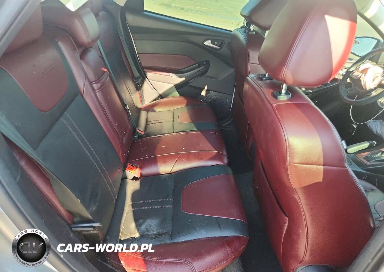 2014 Ford Focus Titanium VIN:1FADP3N24EL196741 - 10