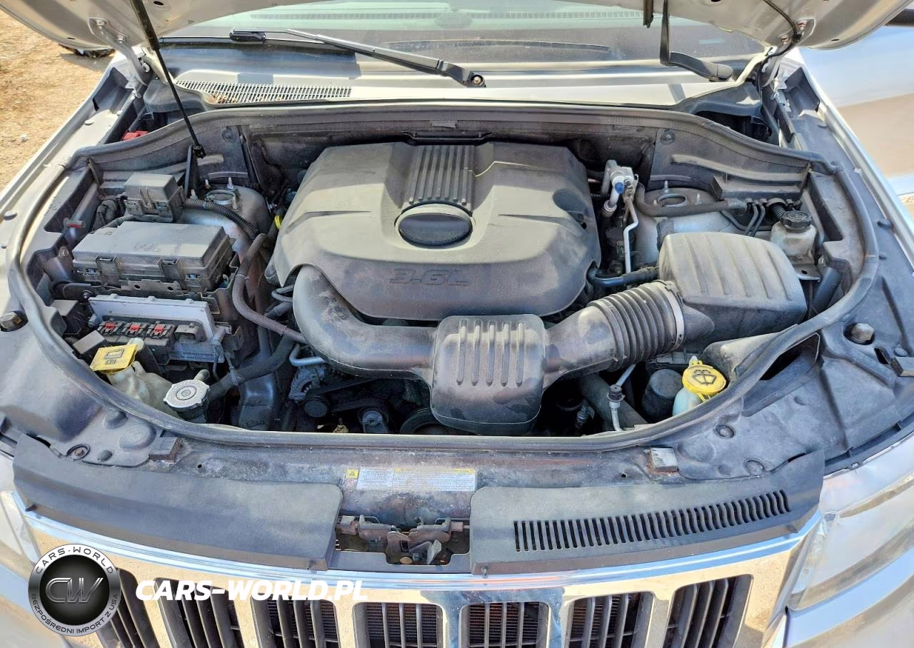 2011 Jeep Grand Cherokee Laredo VIN:1J4RR4GG0BC508052 - 11