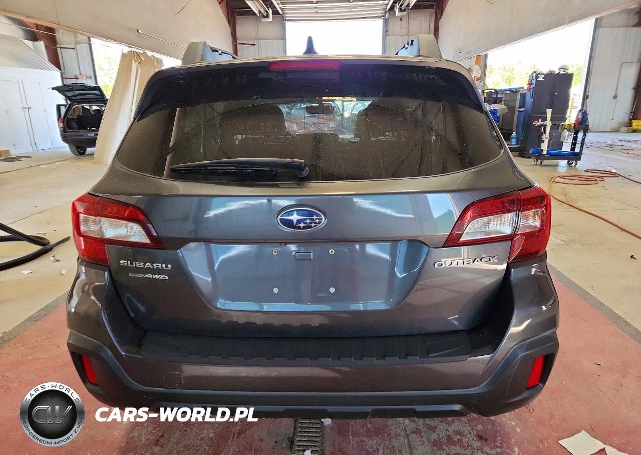 2018 Subaru Outback 2.5I Premium VIN:4S4BSACC7J3334181 - 6