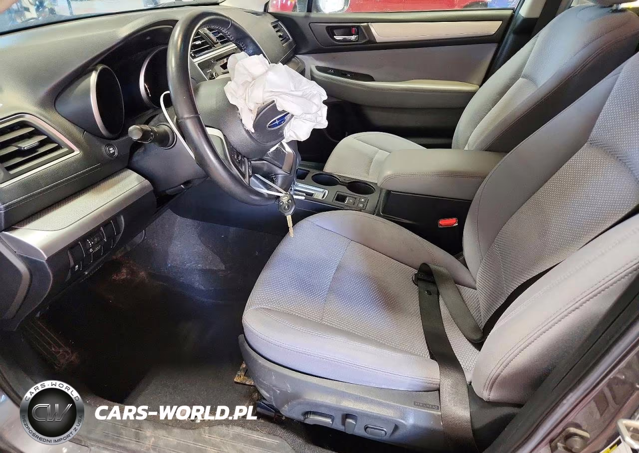 2018 Subaru Outback 2.5I Premium VIN:4S4BSACC7J3334181 - 7