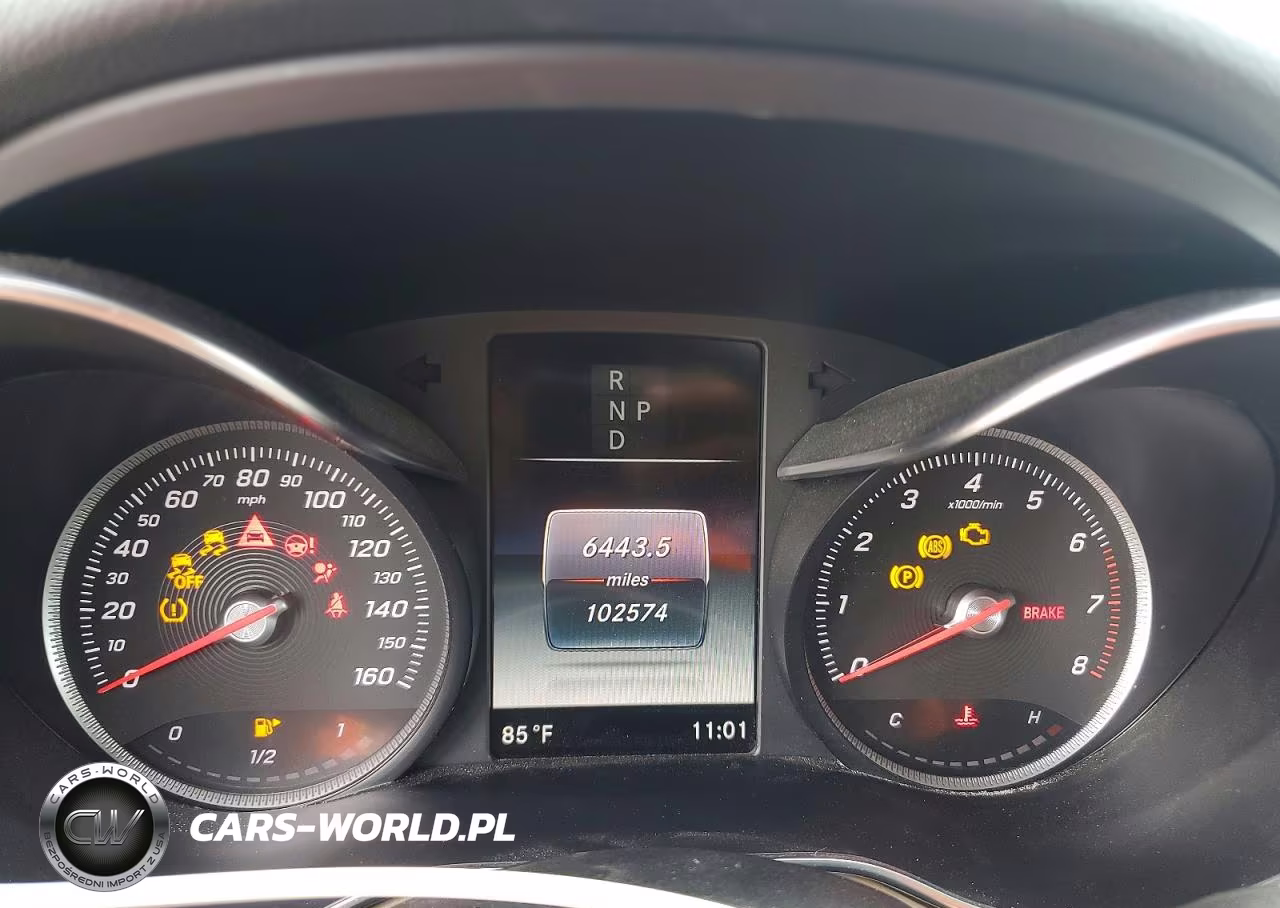 2018 Mercedes-Benz C 300 4Matic VIN:55SWF4KB8JU242678 - 9