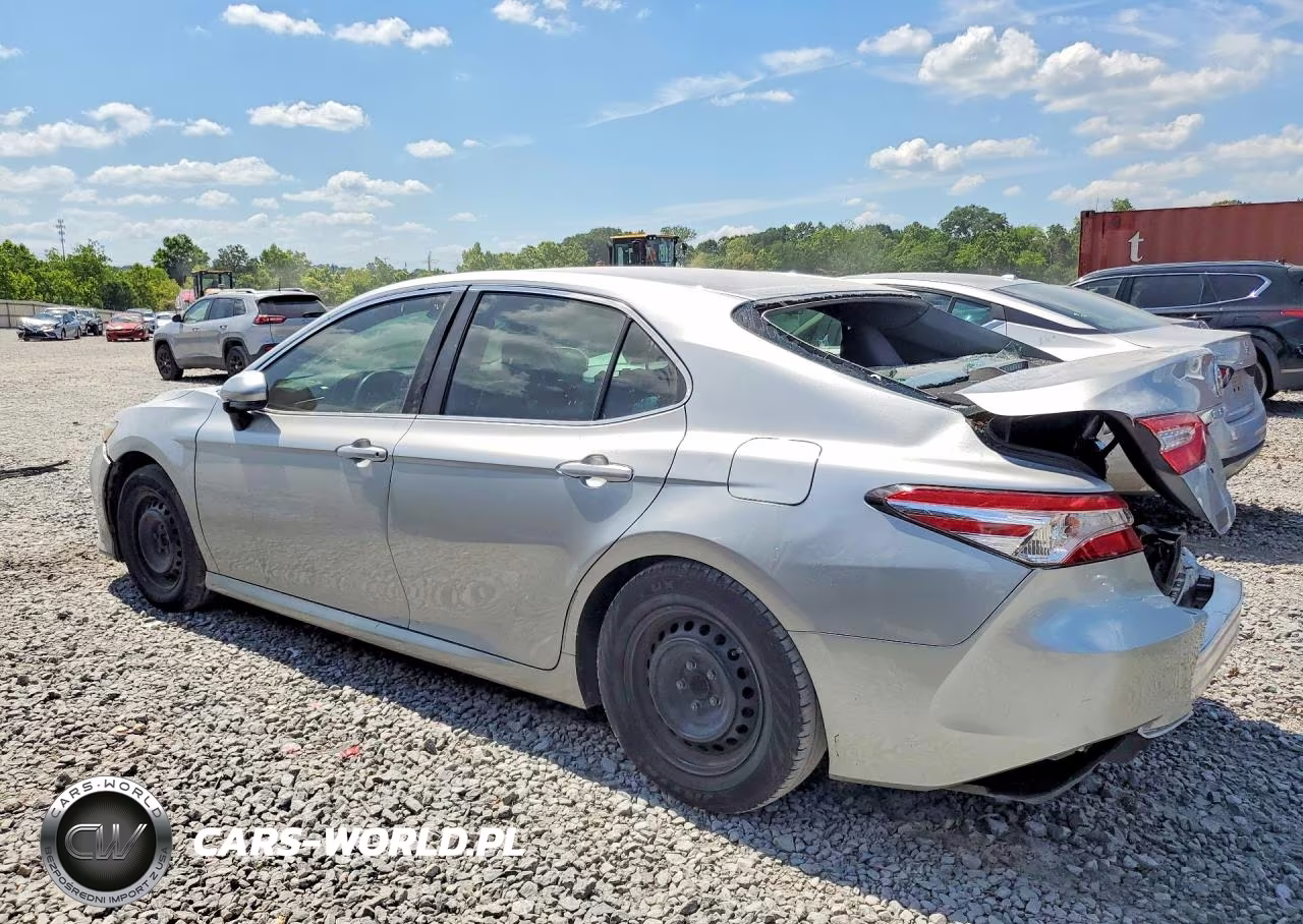 2018 Toyota Camry L VIN:4T1B11HK9JU552880 - 2