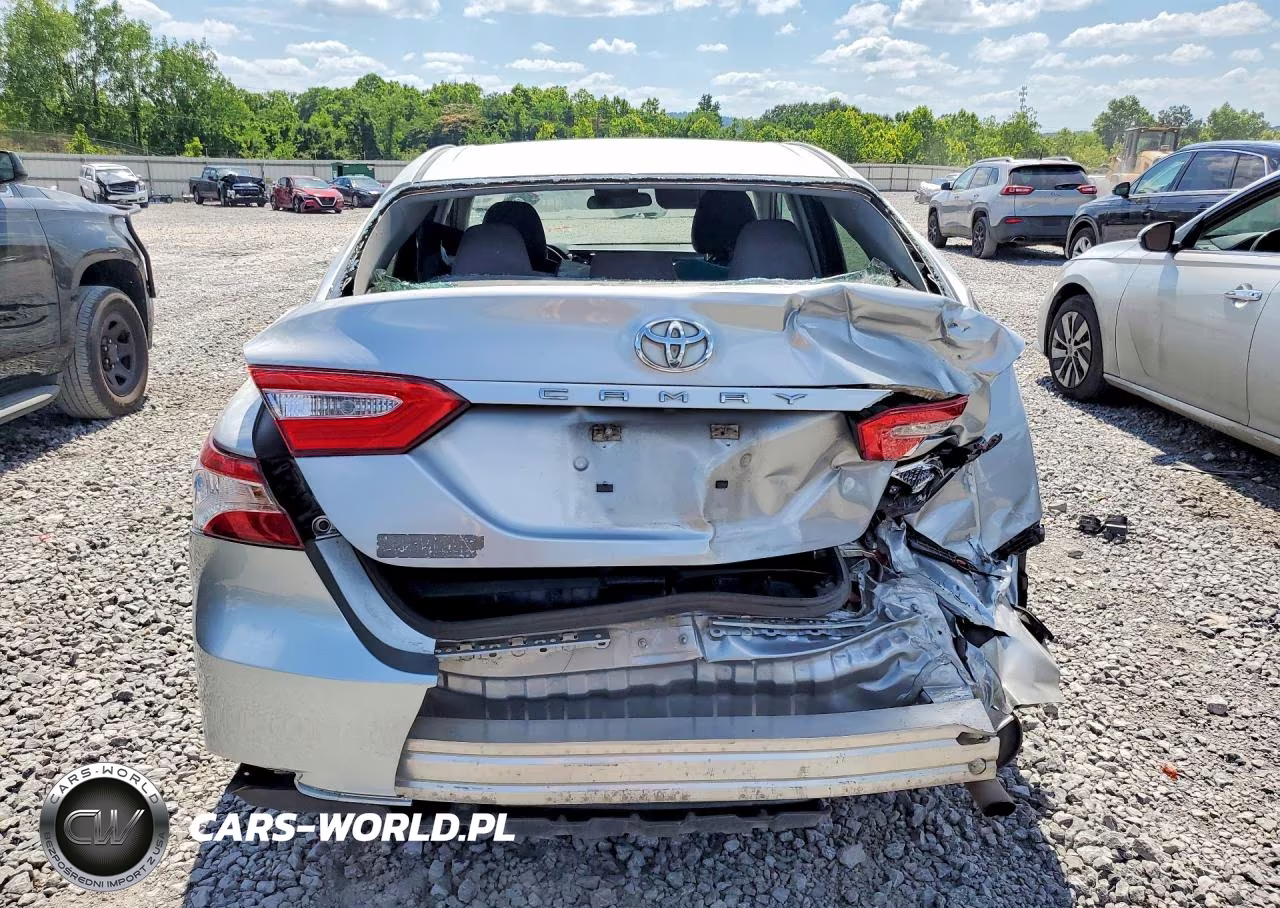 2018 Toyota Camry L VIN:4T1B11HK9JU552880 - 6