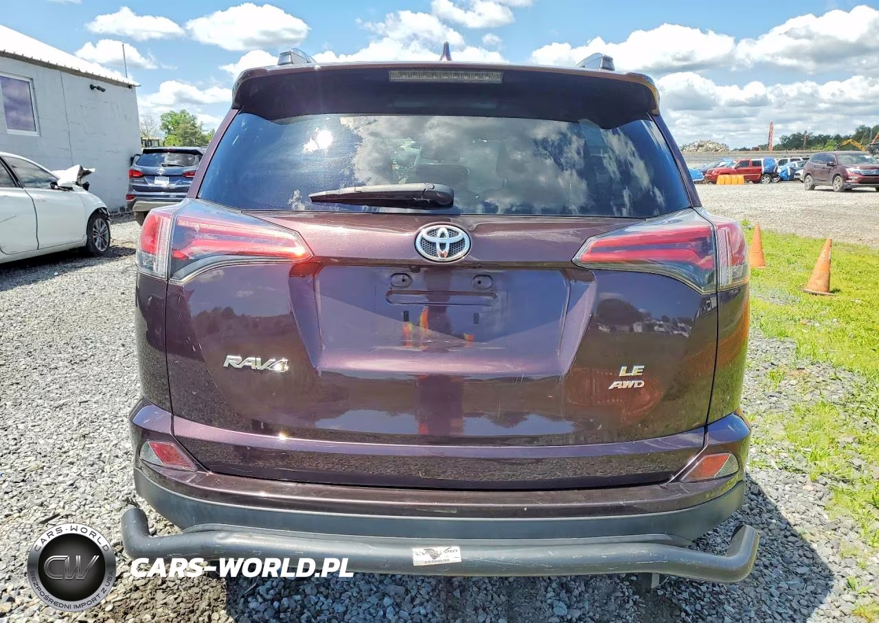2018 Toyota Rav4 Le VIN:2T3BFREV1JW759026 - 6