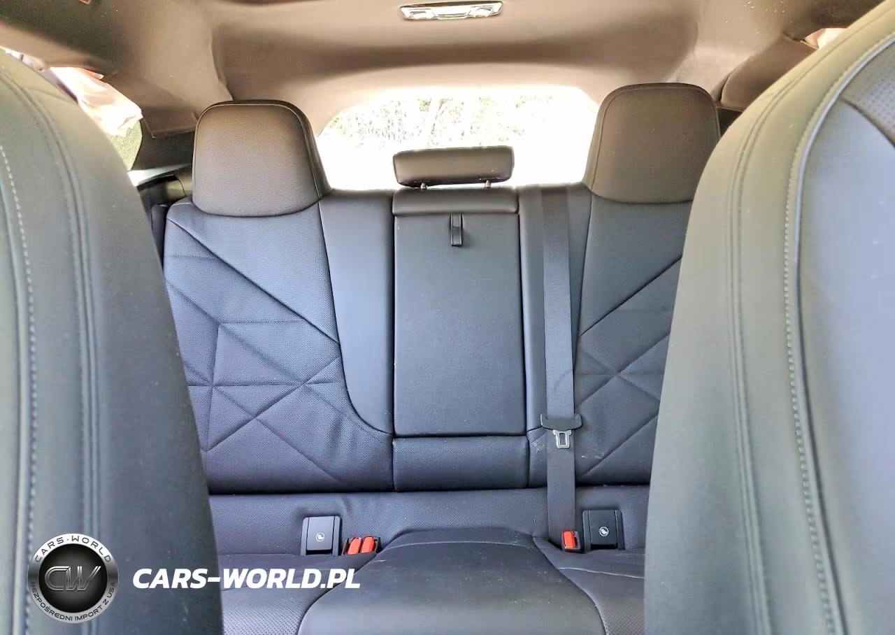 2024 BMW Ix xDrive50 VIN:WB523CF08RCP23479 - 10