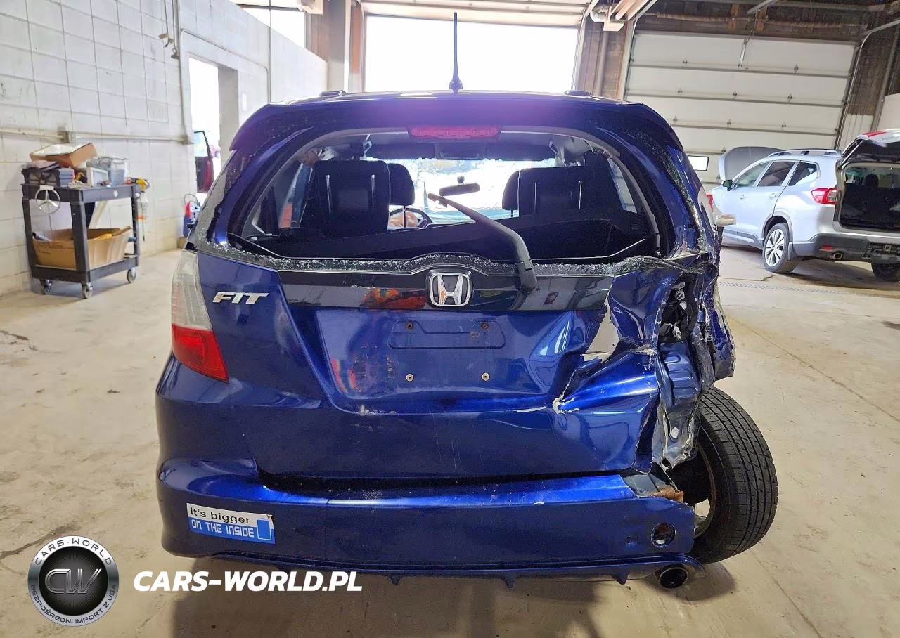 2011 Honda Fit VIN:JHMGE8H58BC013710 - 6