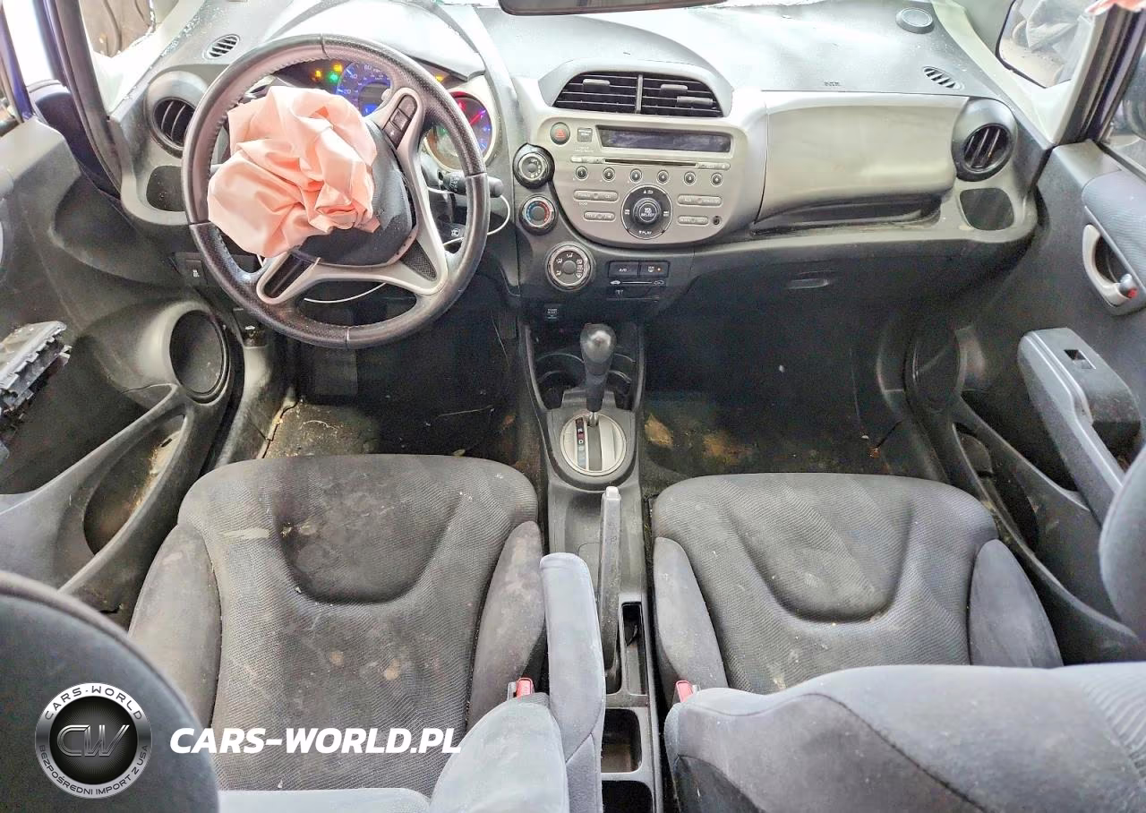 2011 Honda Fit VIN:JHMGE8H58BC013710 - 8