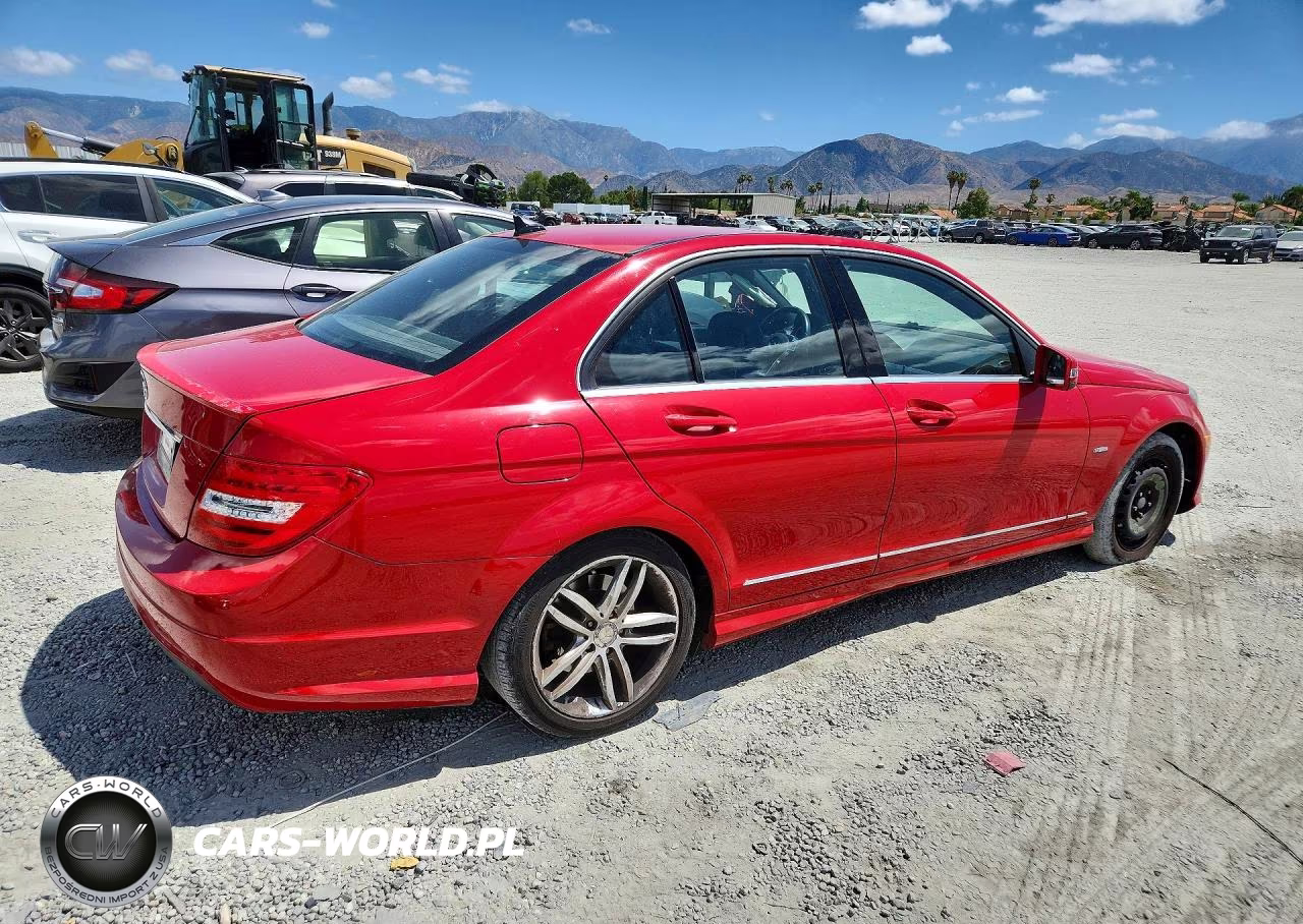 2012 Mercedes-Benz C 250 VIN:WDDGF4HB5CR236174 - 3