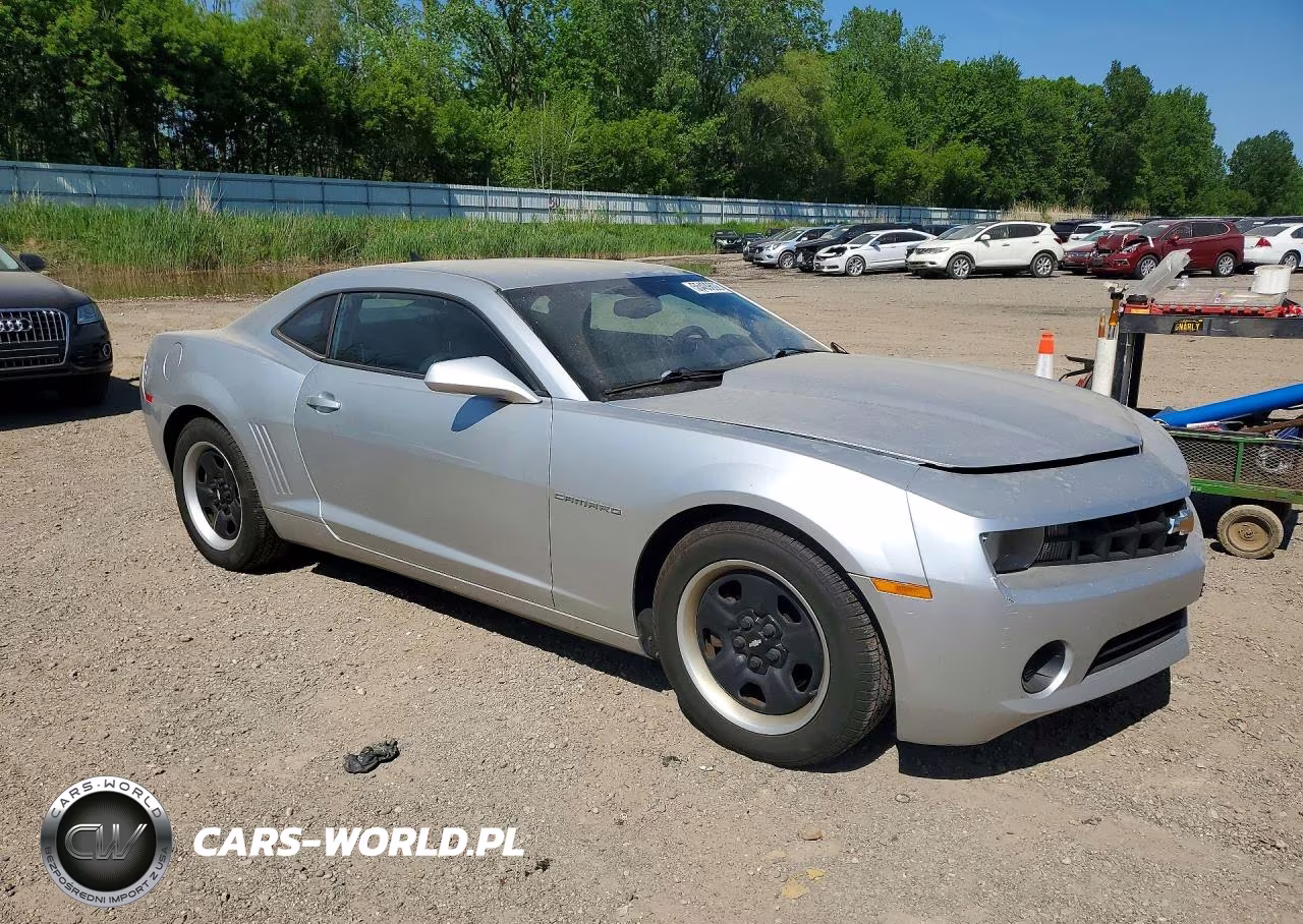 2011 Chevrolet Camaro Ls VIN:2G1FA1ED0B9164679 - 4