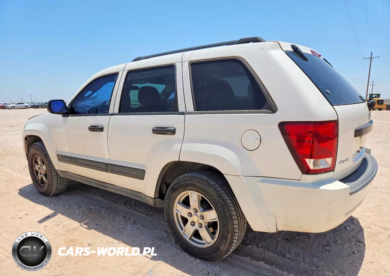 2005 Jeep Grand Cherokee Laredo VIN:1J4GR48K05C708833 - 2